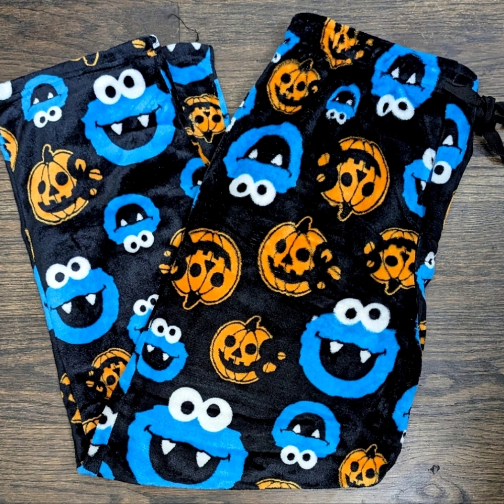 New Sesame Street COOKIE MONSTER Fangs Halloween Print Pajama Lounge Pants Large